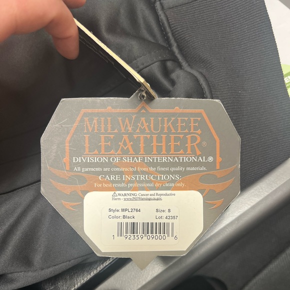 Milwaukee Leather Motorcycle Jacket - women’s, small - Picture 13 of 13